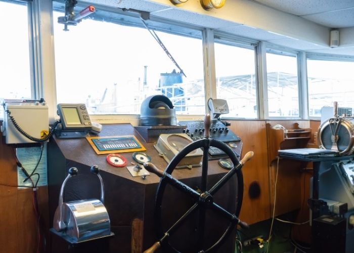Hydraulic Steering Gear on Commercial Vessels: What Fails and Why | DMA Hydraulics