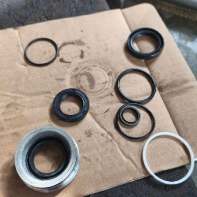Hydraulic Seals: Types, Materials & Failure Causes